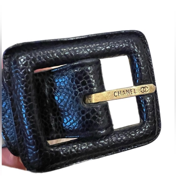 Chanel 1990s vintage black textured leather belt 80/32 - Picture 2 of 14